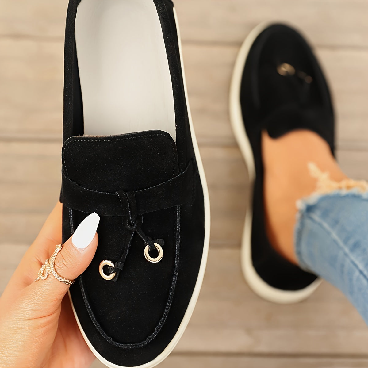 Dames suède loafers met strikdetail